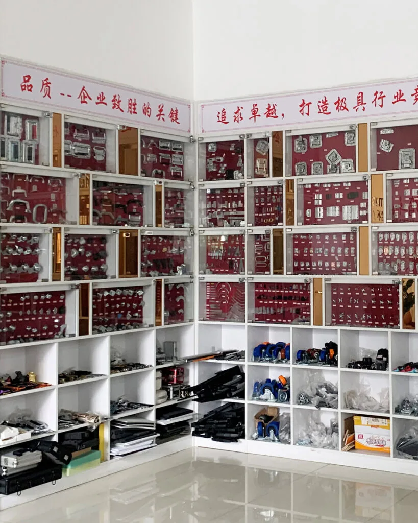 Become a Fayshing Distributor 6 Sample room